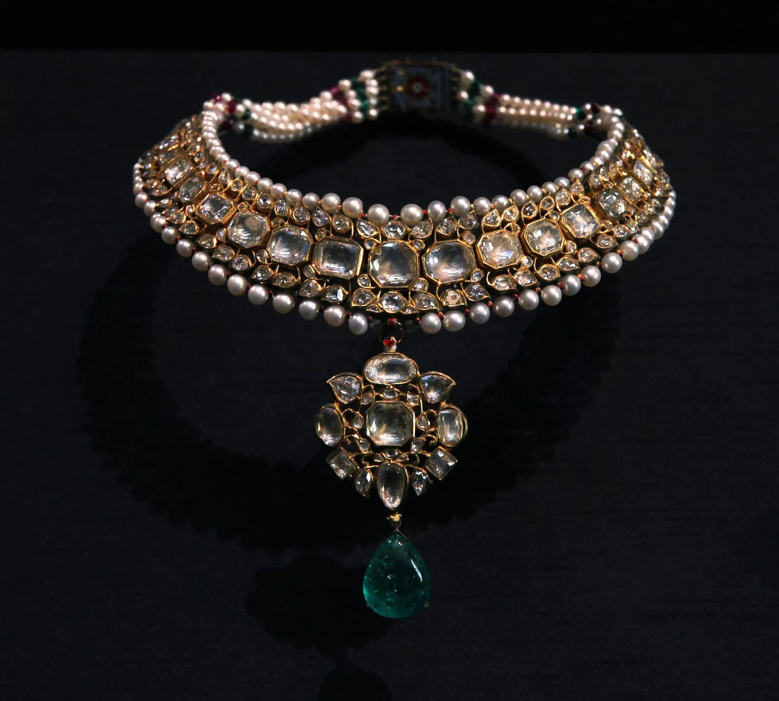 Kundan and polki choker